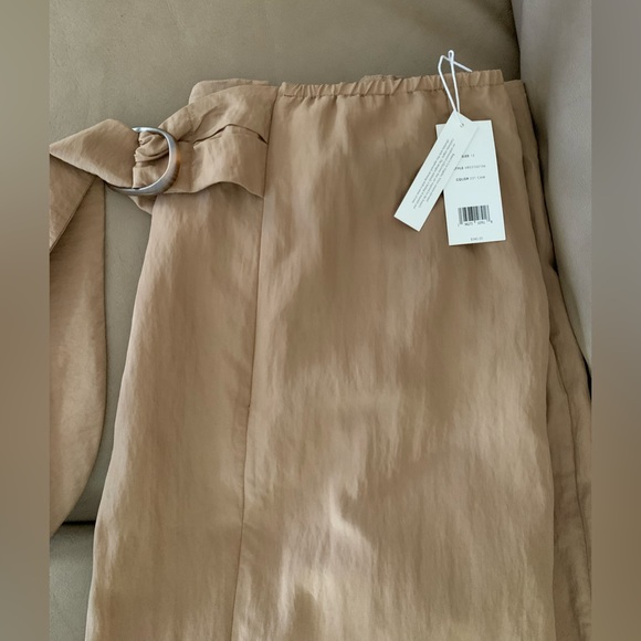 VINCE Tie-Front Wide-Leg Pant - Picture 14 of 17